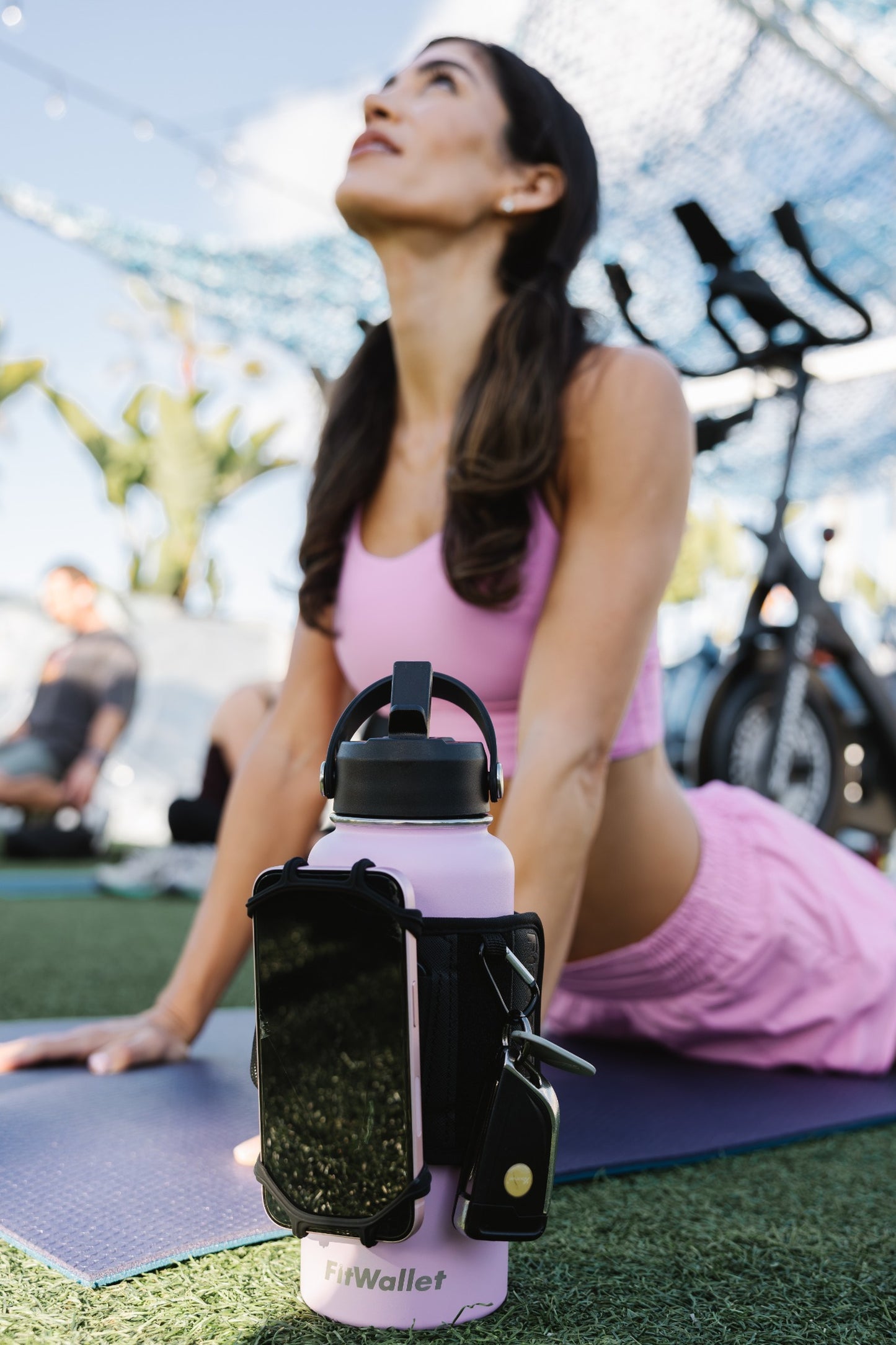 FitWallet Magnetic Water Bottle Strap