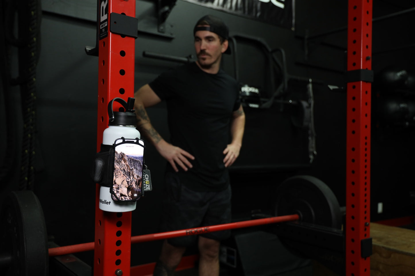 FitWallet Magnetic Water Bottle Strap