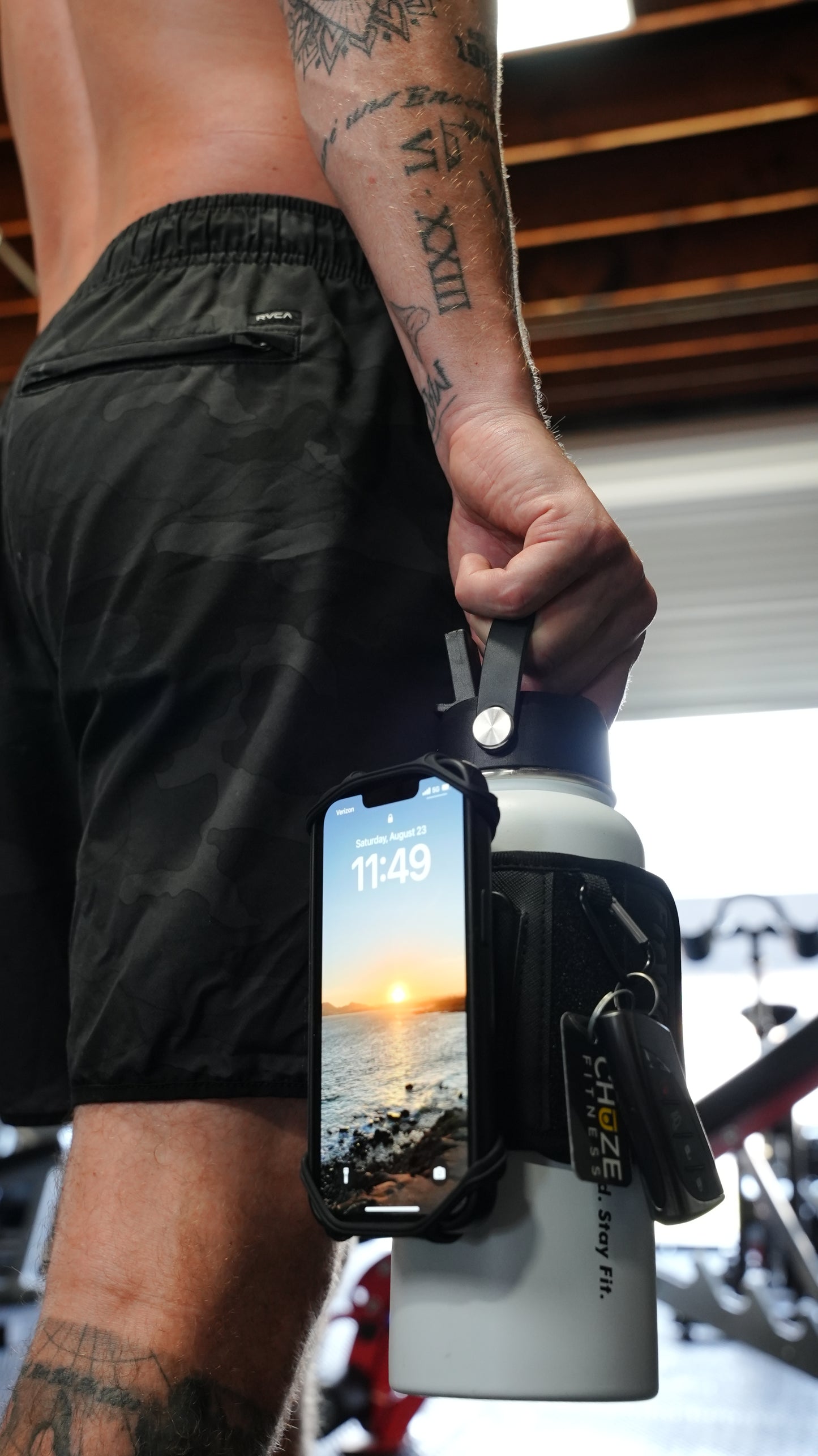 FitWallet Magnetic Water Bottle Strap